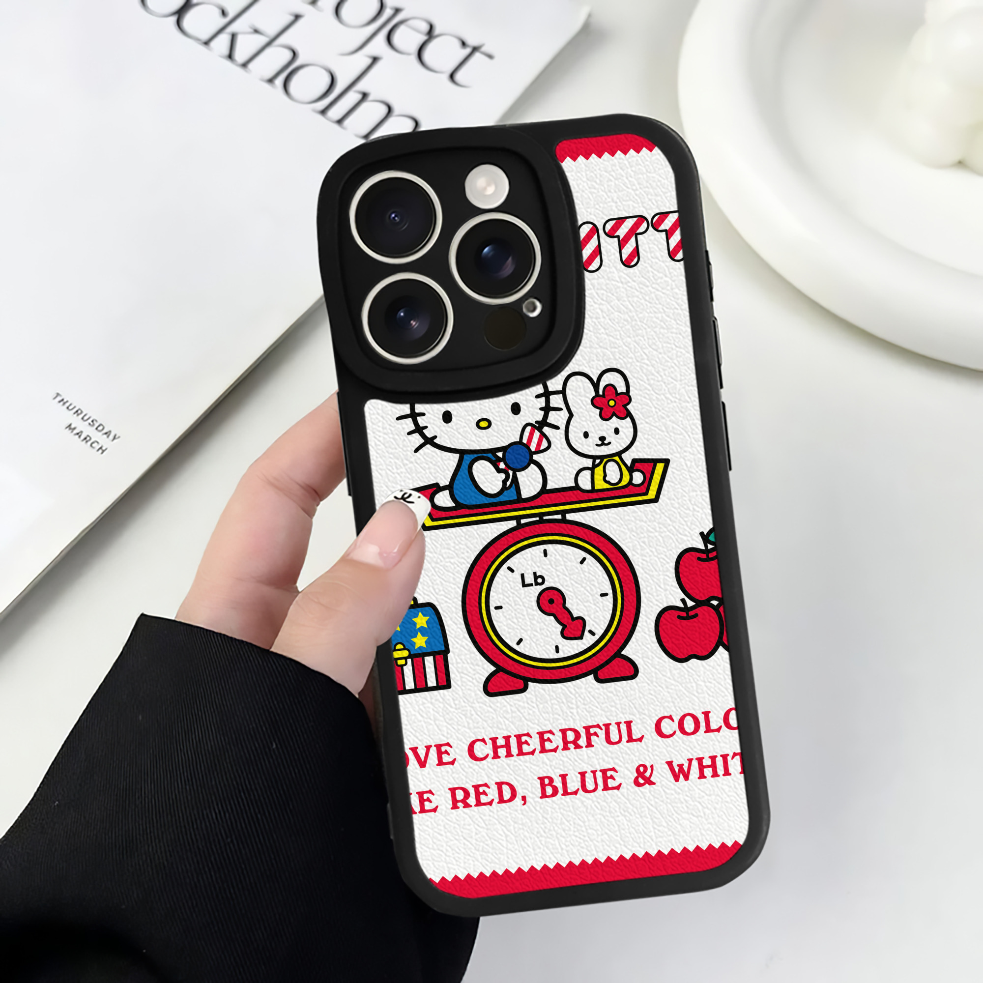 （画像用） Hello Kitty ハローキティ 【iPhone 16シリーズ対応】シリコンスマホケース（レザー調） 材質：シリコン